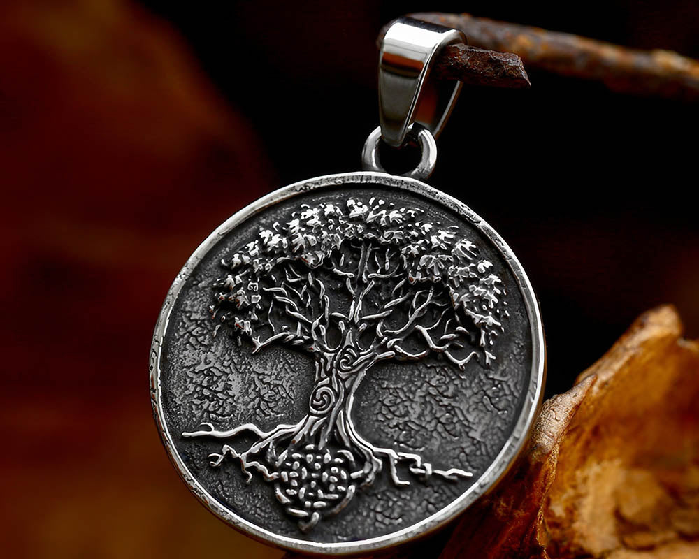 The Timeless Allure of Vintage Jewelry