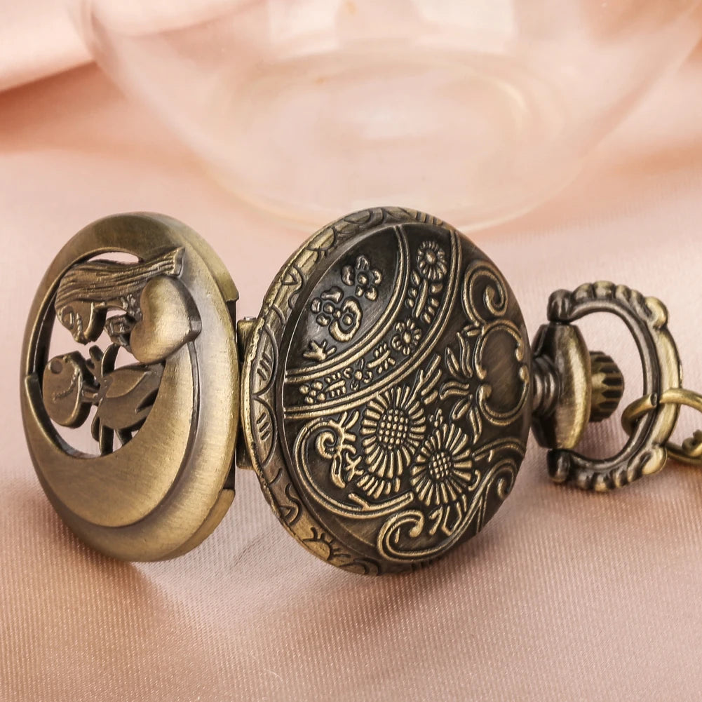 Vintage Bronze Gift Pocket Watch Fashion Relogios with Necklace Chain Pendant Small Size Lovers Relogio Male Female  Clock