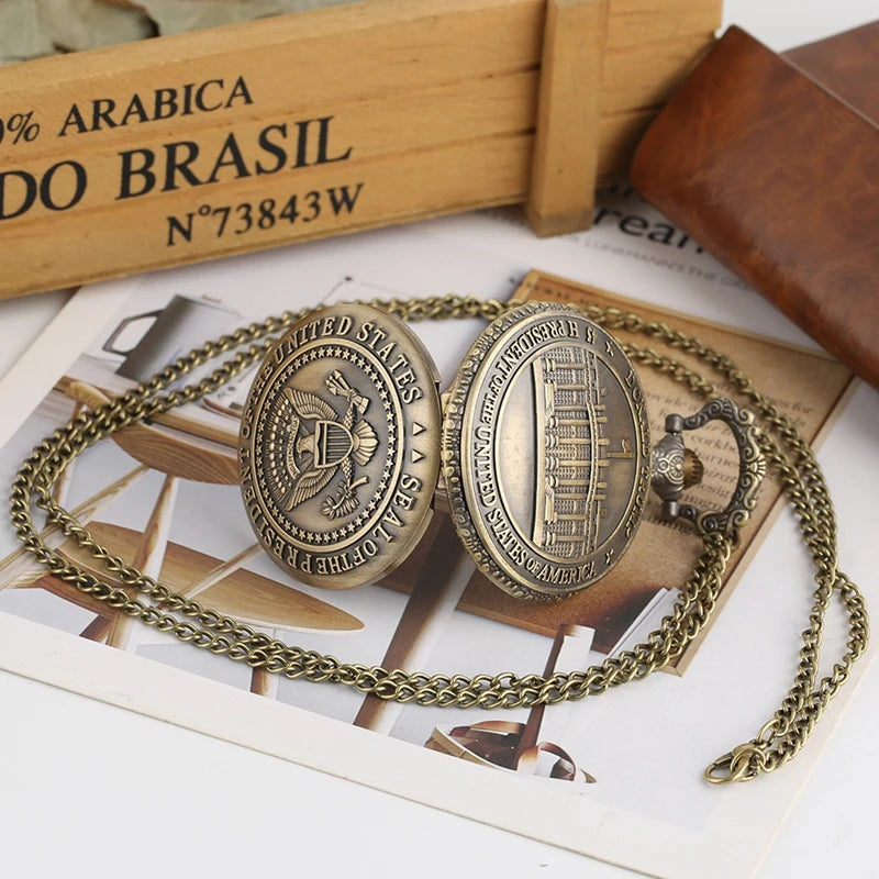 Vintage Bronze Bronze Exquisite Seal of the President of The United States Donald Trump Quartz Pocket Watch Souvenir Clock
