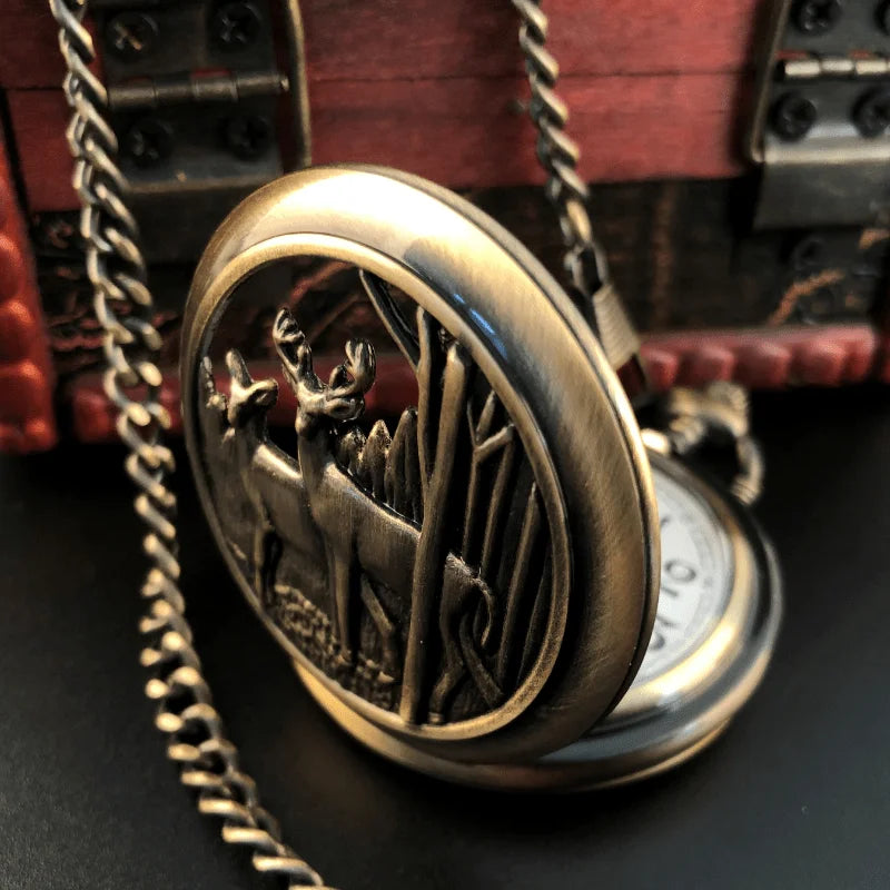 Vintage Bronze Elk Wild Animal Engraved Quartz Pocket Watch Vintage Fashion Necklace Chain Watch Christmas Gift For Women Men
