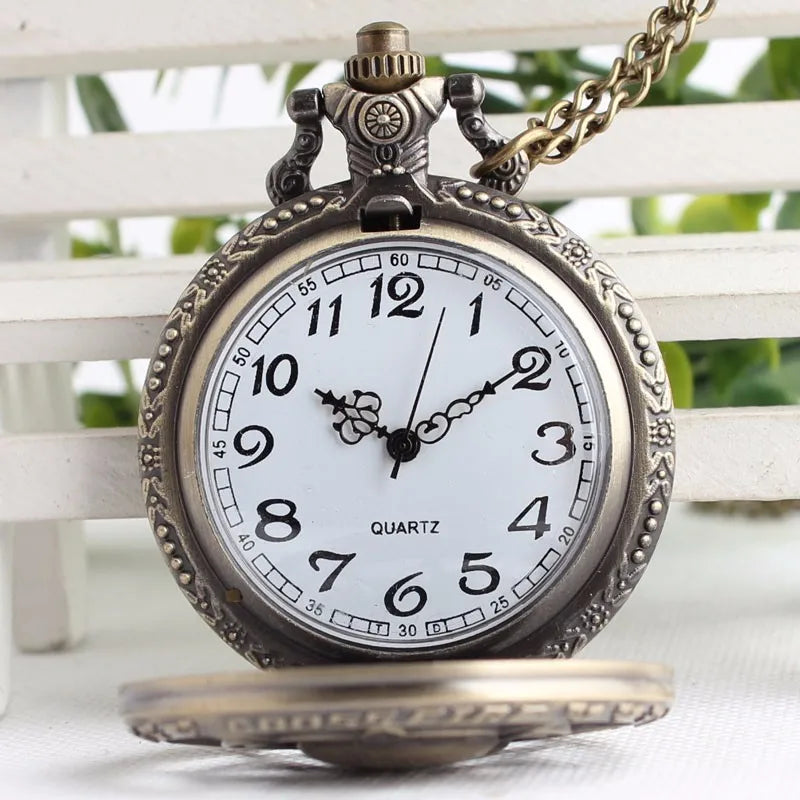 Retro Bronze Cross Fire Punk Headshot Skull Quartz Pocket Watch Men Fans Souvenir Gifts with 80cm Neck Chain Relogio