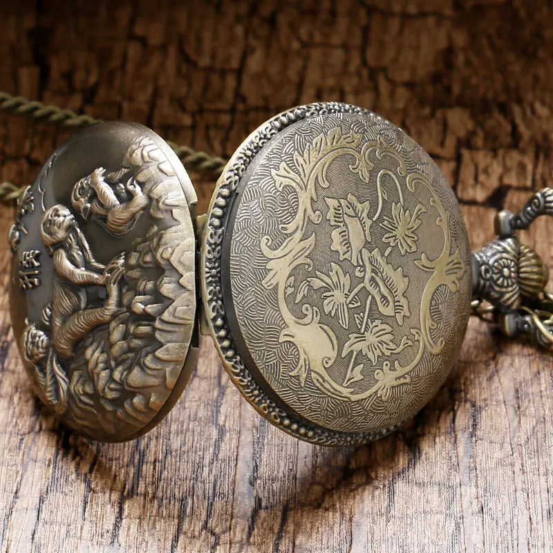 Vintage 3D Monkey Design Bronze Quartz Pocket Watch With Necklace Chain Gift for Male Women Chronograph Hombre Relojes