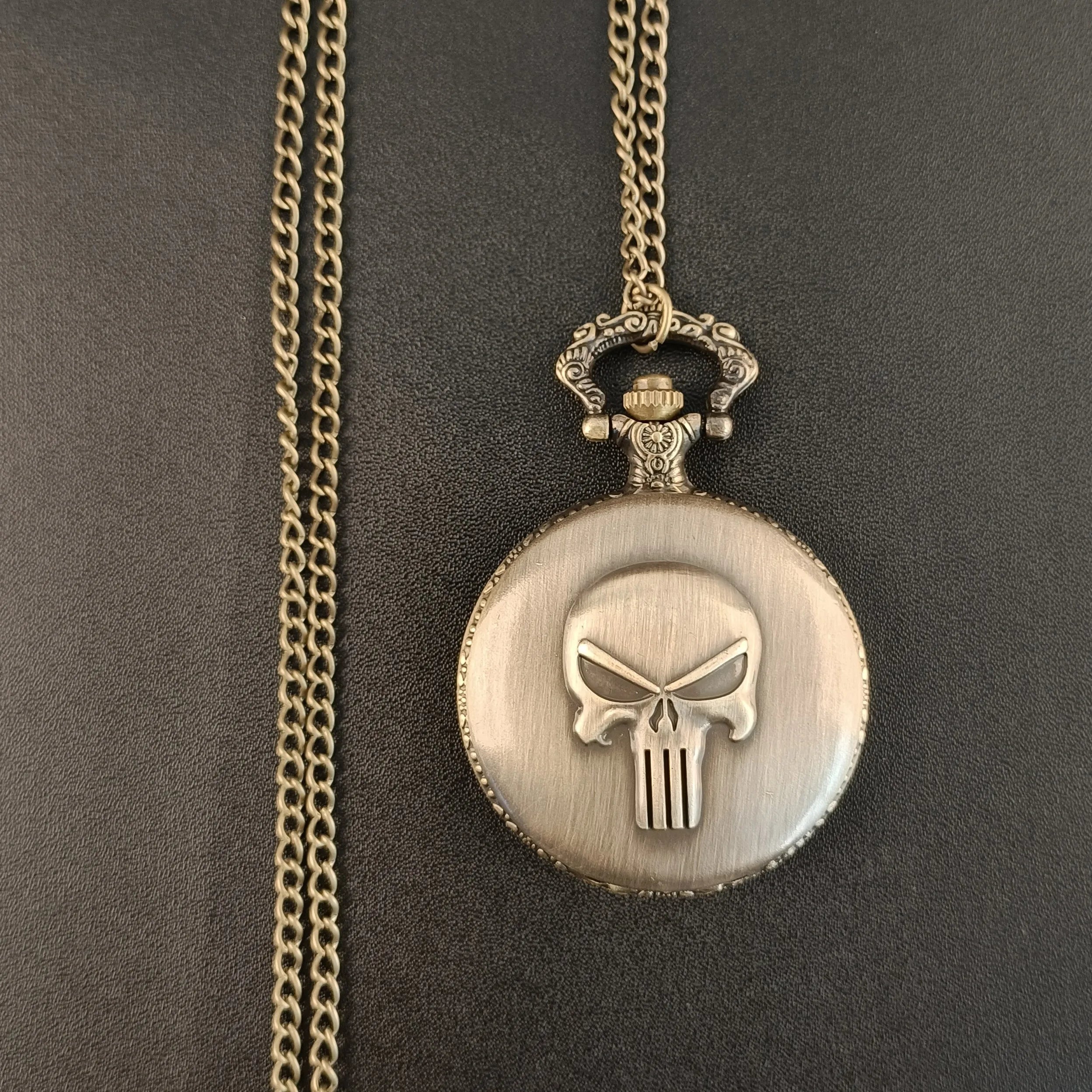 Vintage Cool Skull Bronze Roman Numeral Dial Quartz Pocket Watch Gift Pendant Clock For Mlae Kids Relogio Saati