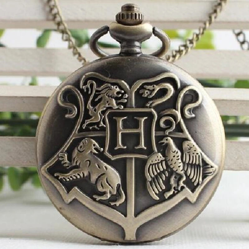 Vintage H Exquisite Classic Bronze Animal Engraved Quartz Pocket Watch Rotro Necklace Chain Pendant Gift for Men Vintage Watches