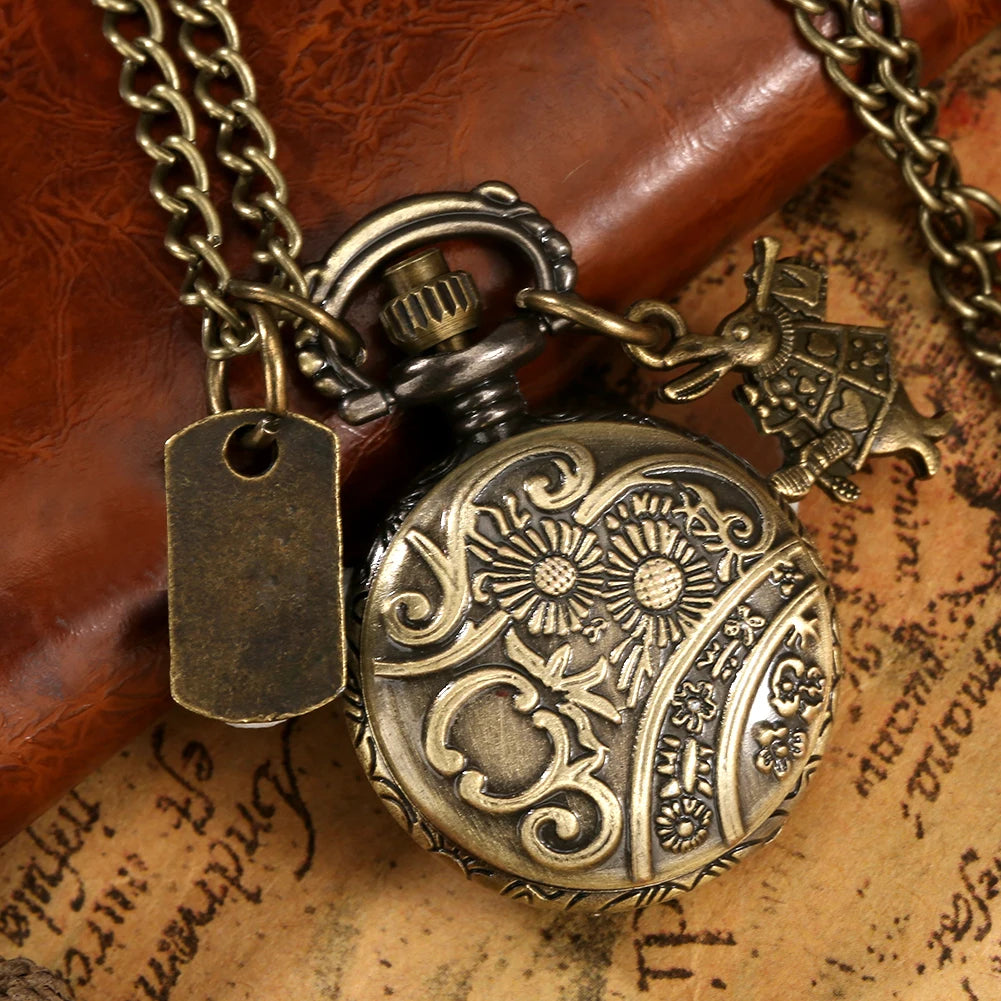 Festival Vintage Bronze Cute Mini Rabbit Pocket Watch with Quartz Movement Gift Pendant Clock for Mlae Kids Relogio Saati