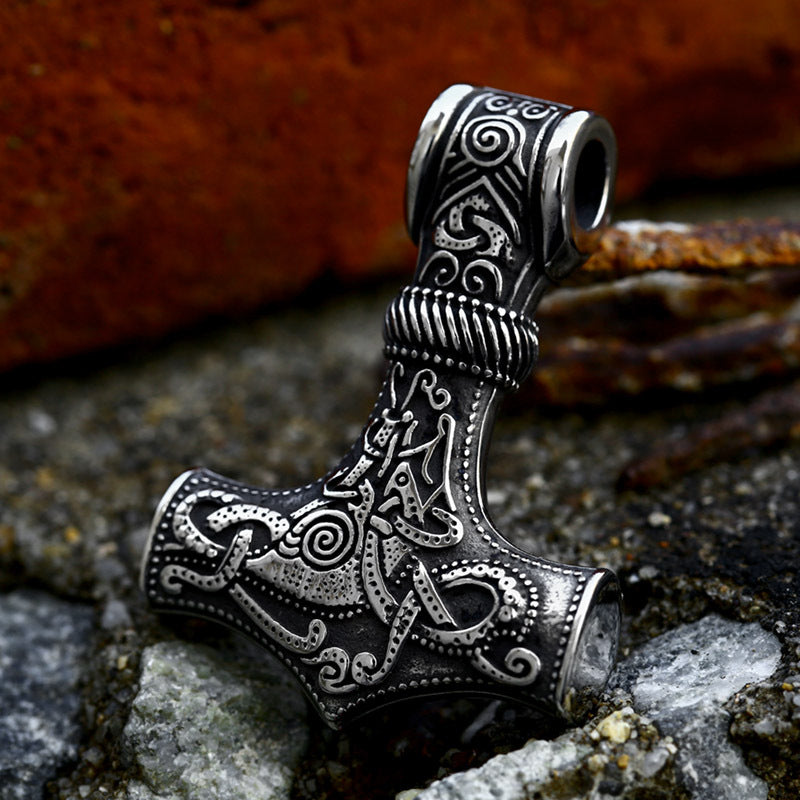 Stainless Steel Thor's Hammer Necklace Pendant, European and American Retro Viking Rune Titanium Steel Pendant