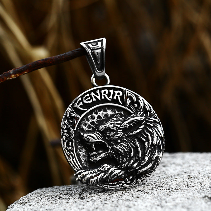 New Stainless Steel Relief Wolf Head Pendant Viking Odin Compass Letter Titanium Steel Jewelry