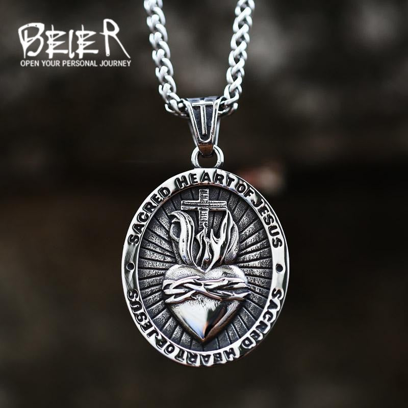 New Personalized Simple Letter Titanium Steel Pendant Wholesale Retro Heart-shaped Stainless Steel Necklace Accessories