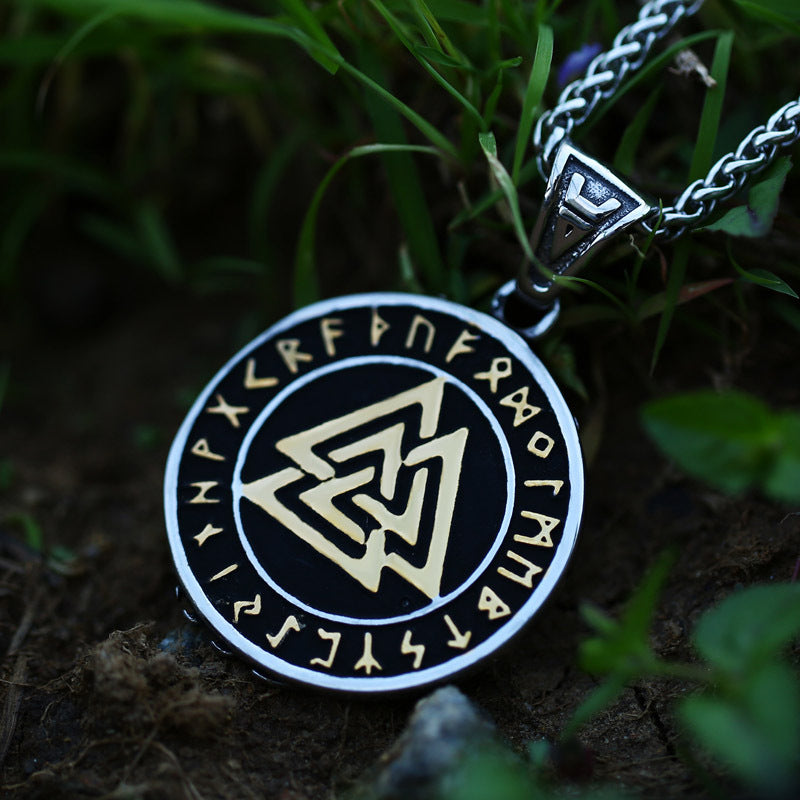 New Viking Letter Triangle Symbol Stainless Steel Pendant with Personalized Wolf Head Titanium Steel Pendant