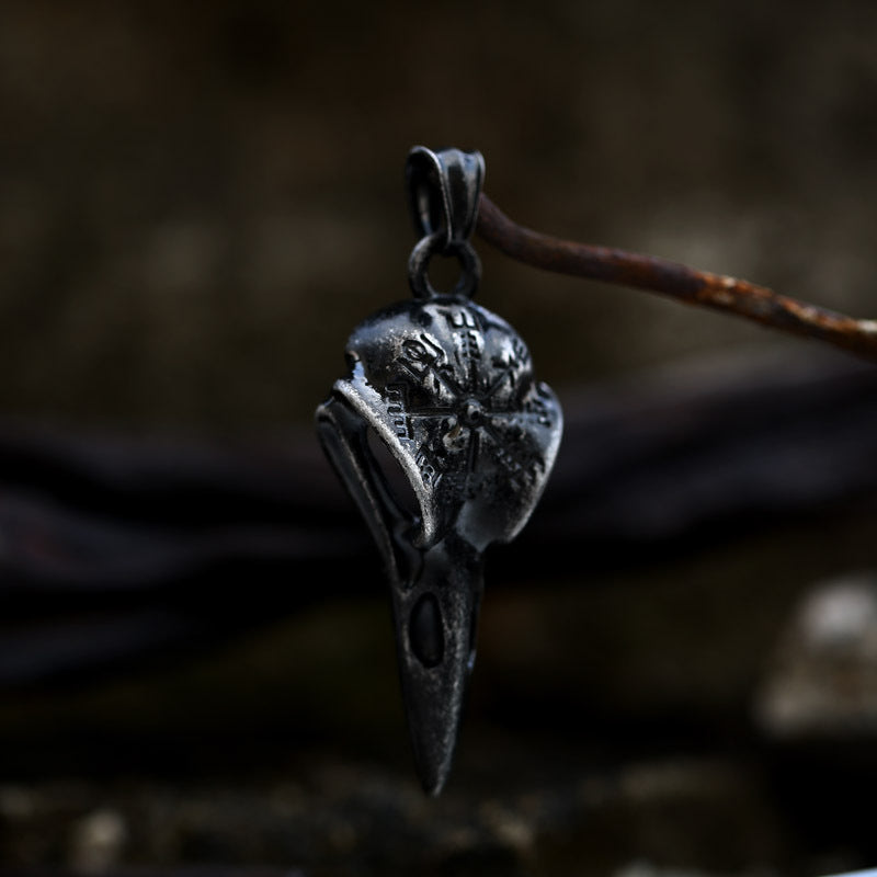 New Retro Crow Beak Stainless Steel Pendant Viking Pirate Rune Compass Titanium Steel Pendant