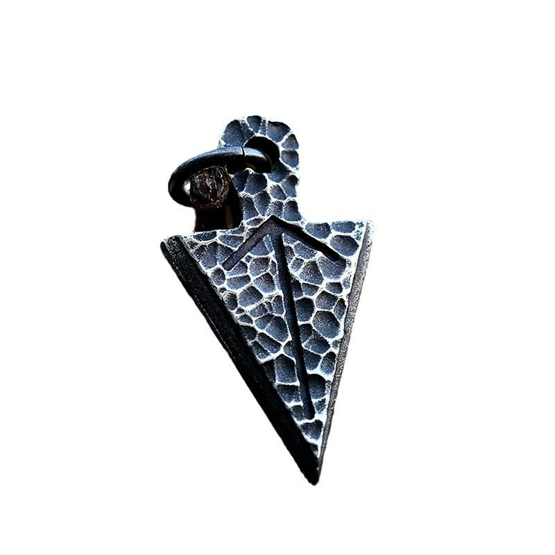 New Viking Letter Stainless Steel Necklace Accessory with Simple Arrow Titanium Steel Pendant