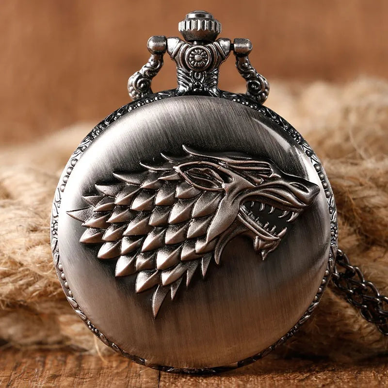 Direwolf Head Embossed Quartz Pocket Watch Retro Black with Necklace Pendant Clock Gift for Mlae Kids Relogio Saati