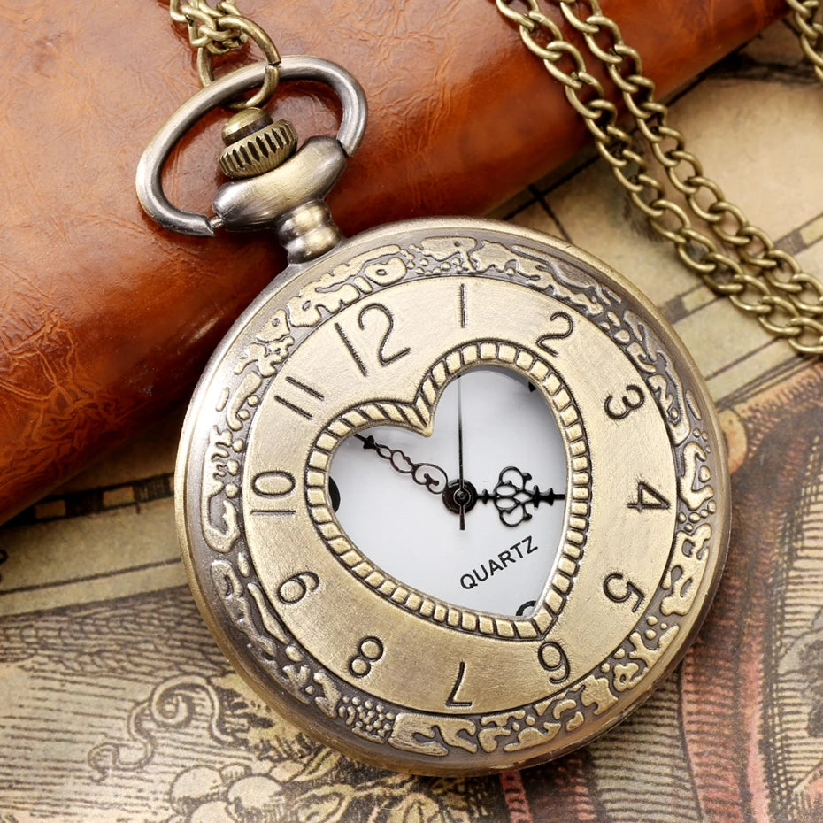 Bronze Vintage Quartz Pocket Watch Love Heart Hollow Clock With Necklace Chain Womens Sisters GIfts Exquisite Relojes