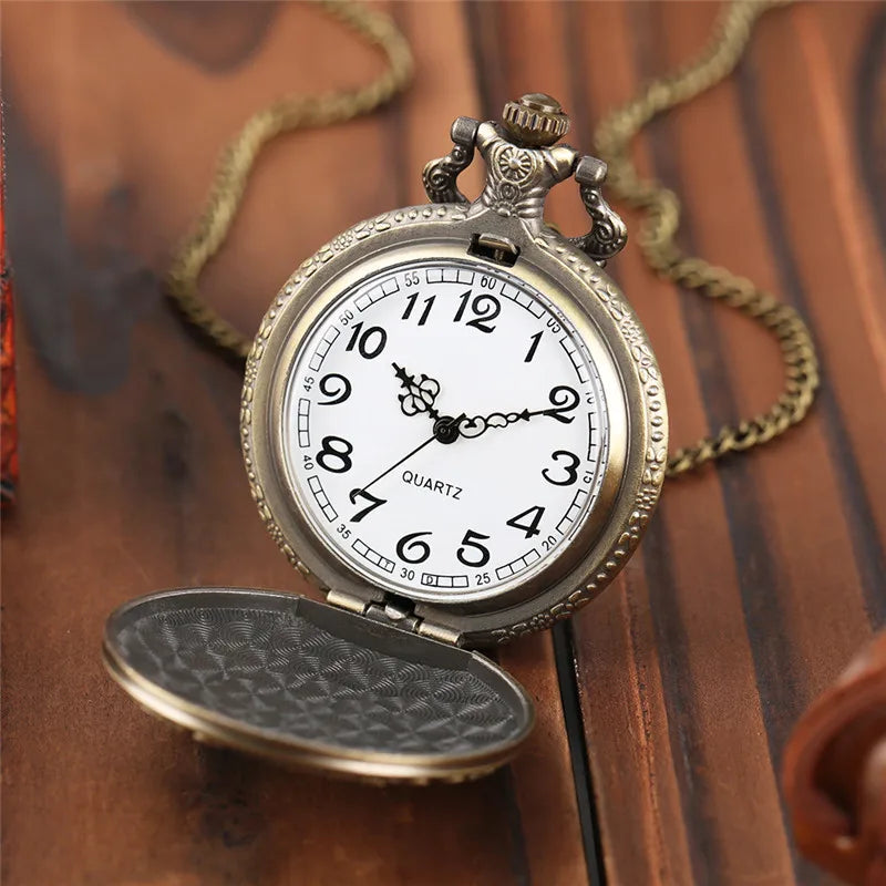 Retro Bronze Wolf Head Relief Quartz Pocket Watch with Necklace Chain Pendant Gift Men's Clock